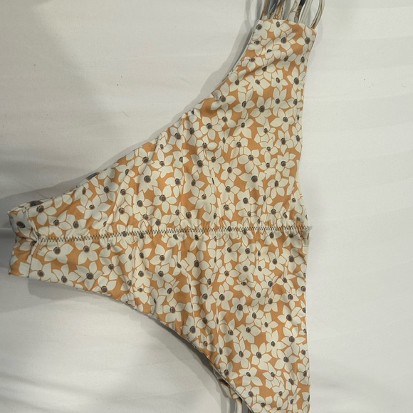 O’Neil double sided bikini bottoms large - Picture 3 of 4